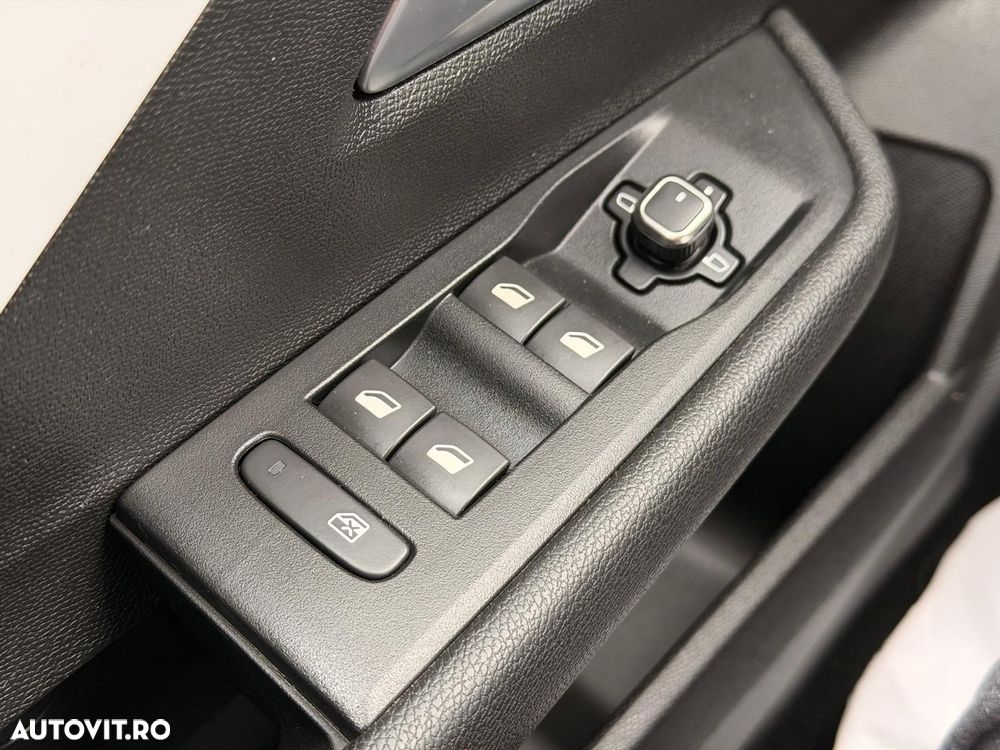 Opel Astra 1.2L Turbo Start/Stop AT8 Elegance - 30