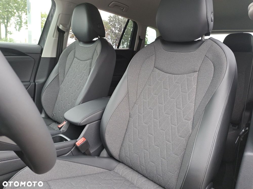 Volkswagen Tayron 1.5 eTSI mHEV Life Plus DSG - 12