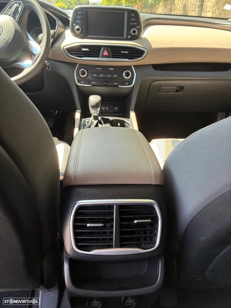 Hyundai Santa Fe - 8