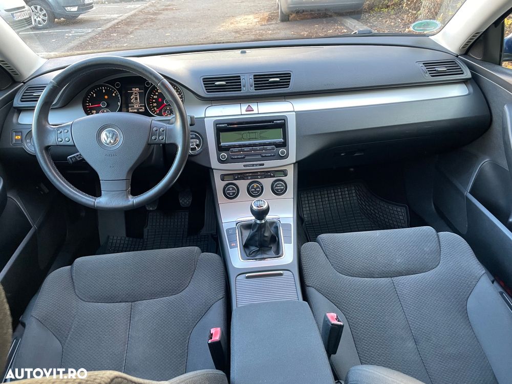 Volkswagen Passat 2.0 TDI DPF Comfortline - 8