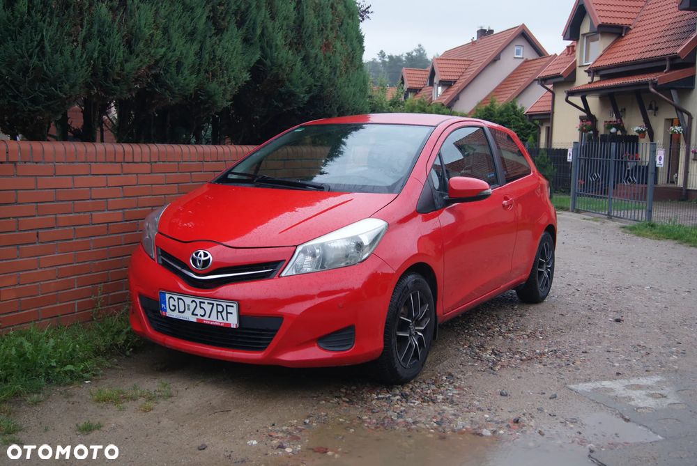 Toyota Yaris 1.0 Luna EU5 - 1