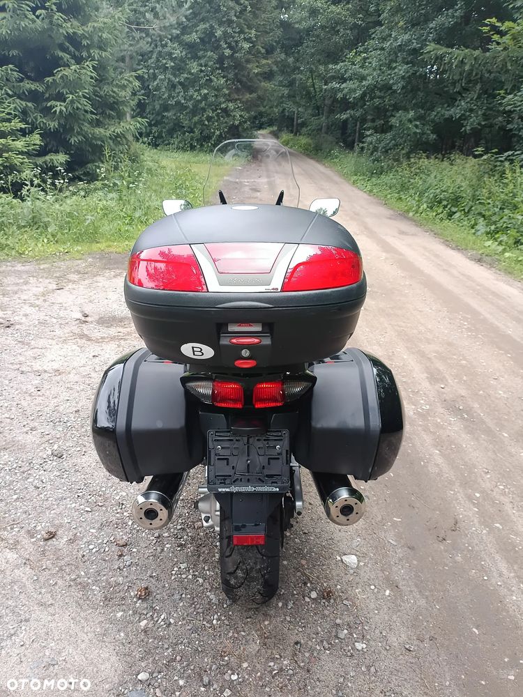 Yamaha FJR - 7