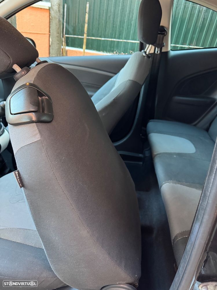 Ford KA 1.2 Tattoo - 14