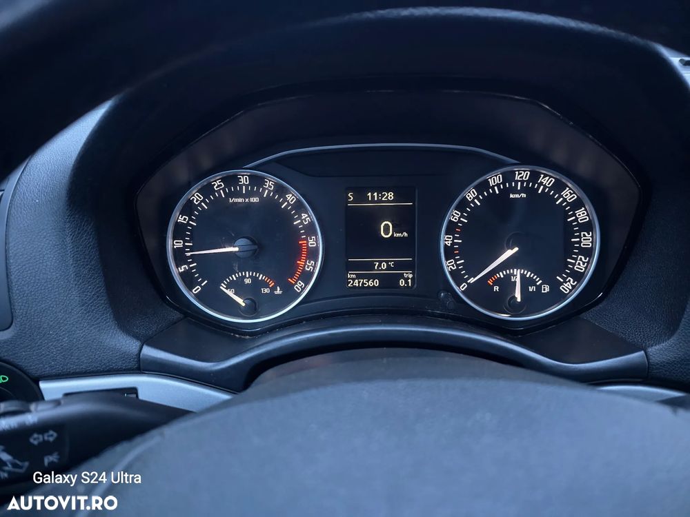 Skoda Octavia 2.0 TDI DPF Ambition - 5