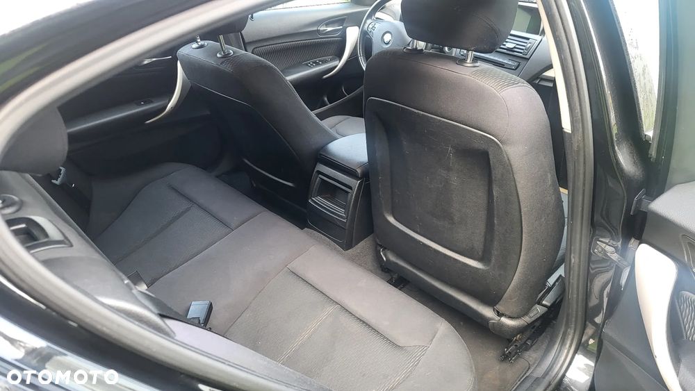 BMW Seria 1 116d - 25