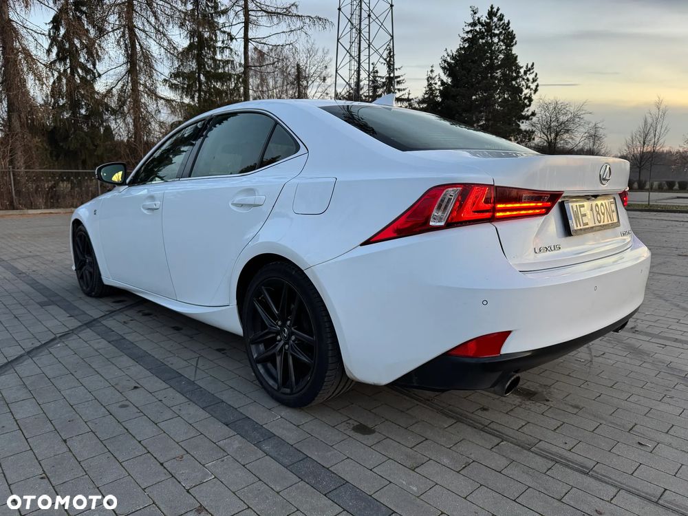Lexus IS 250 F Sport - 2