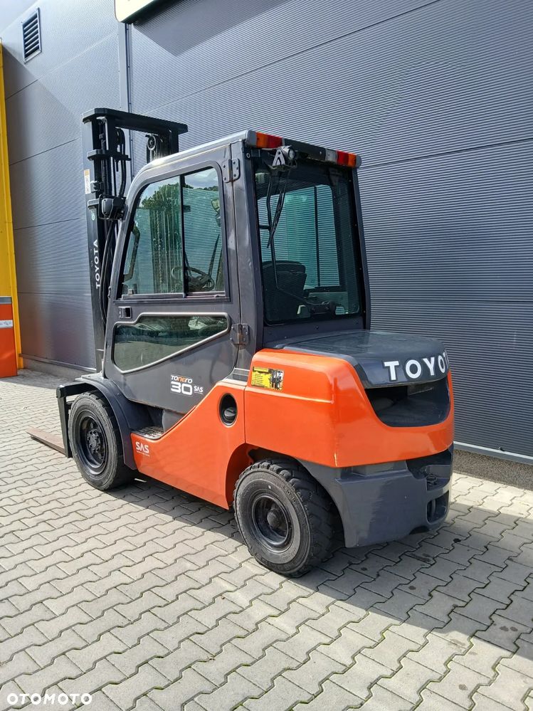 Toyota 02-8FDF30 - 5