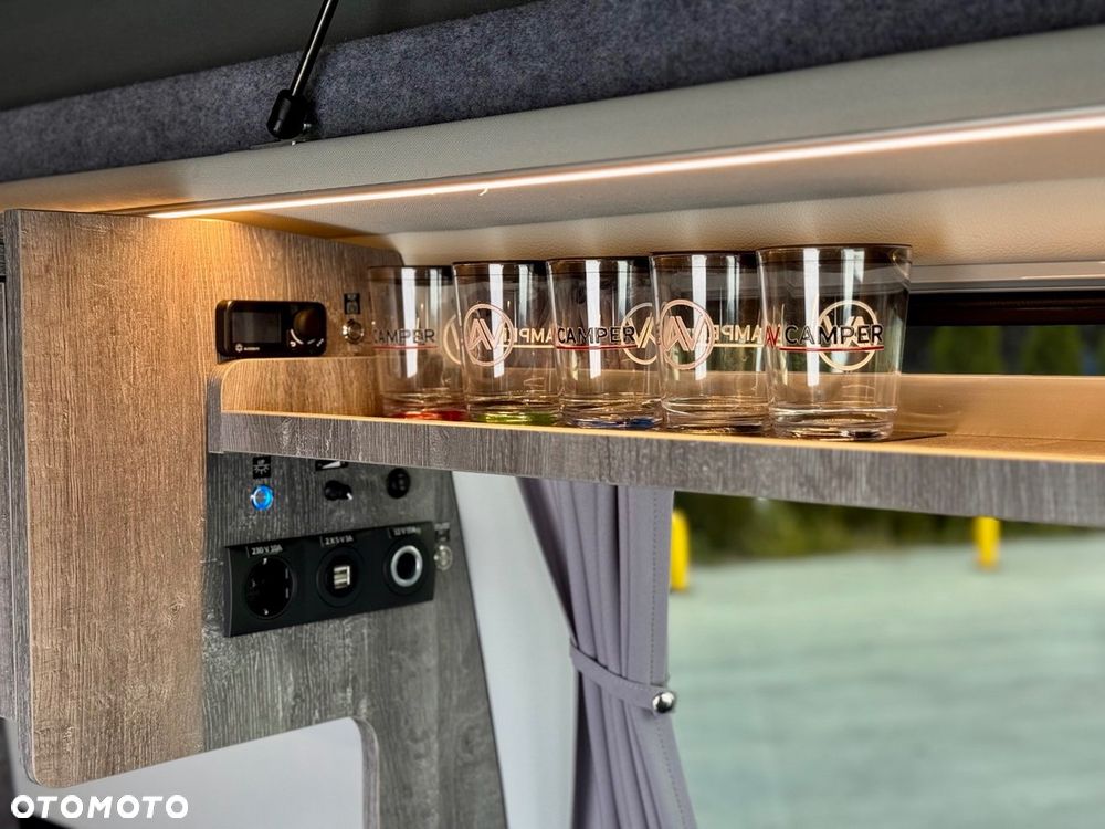 Volkswagen Transporter - 17