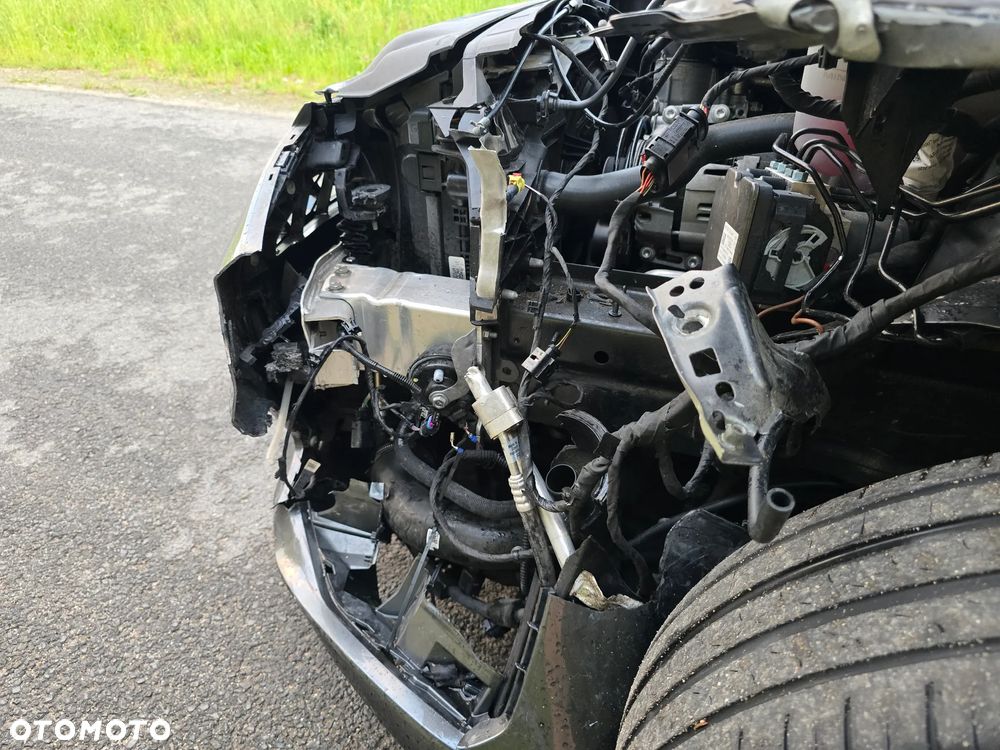 Audi A4 Avant 45 TFSI quattro S tronic S line - 32