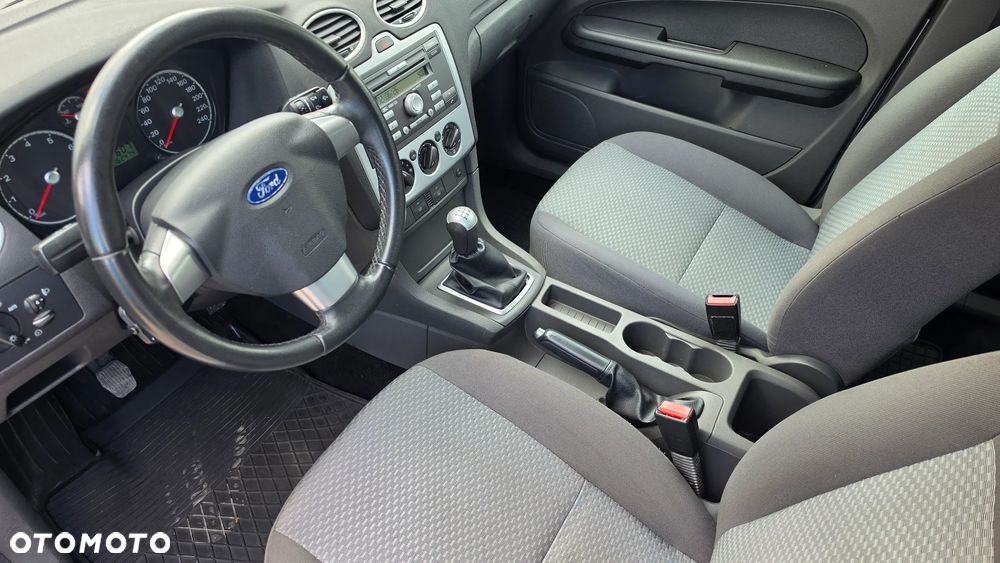 Ford Focus 1.8 Trend - 15