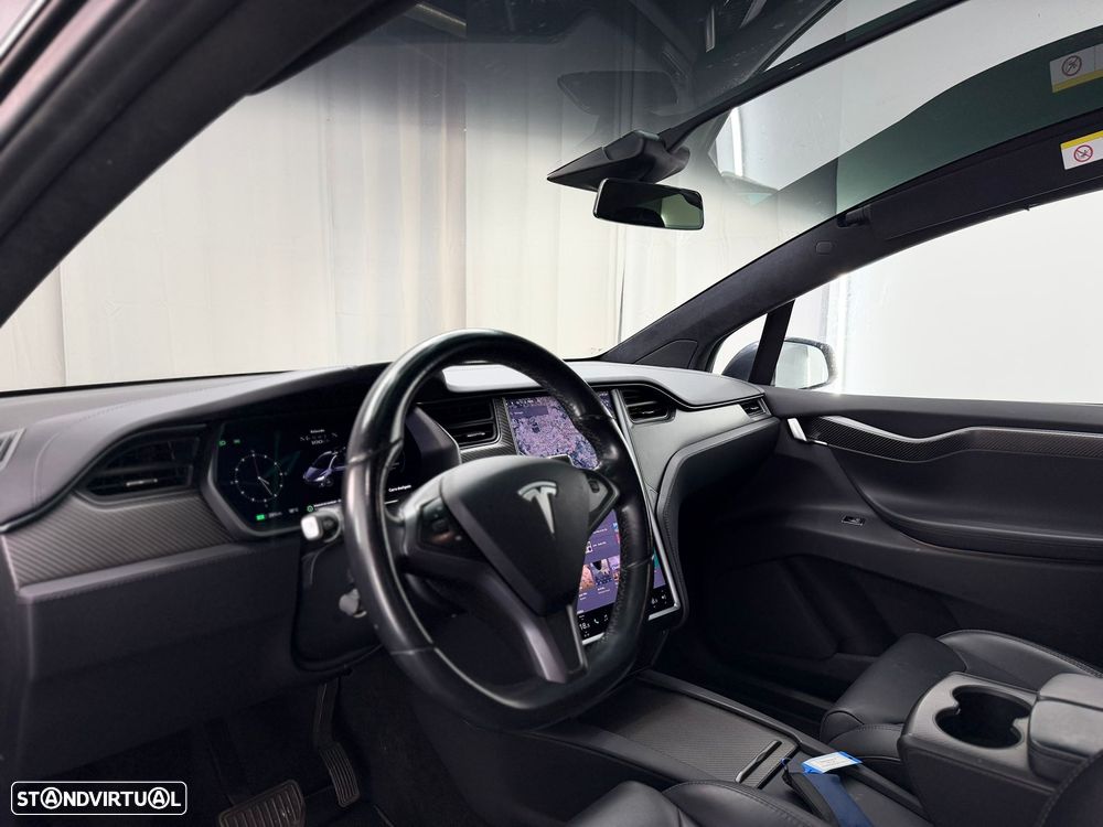 Tesla Model X 100D - 22