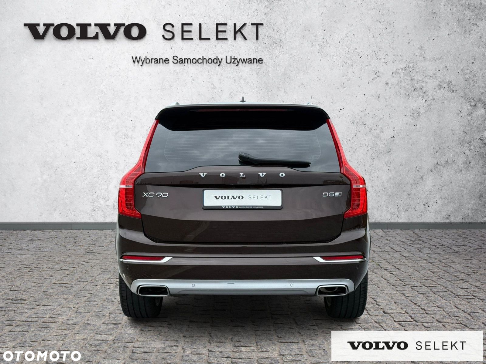 Volvo XC 90 - 9