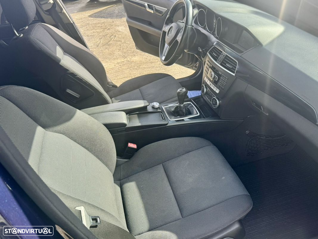 Mercedes-Benz C 200 CDi Avantgarde BE - 44
