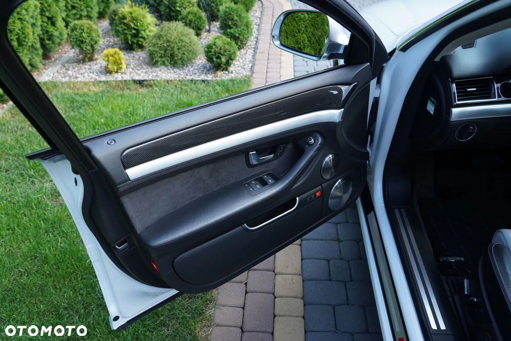 Audi S8 5.2 FSI Quattro - 15