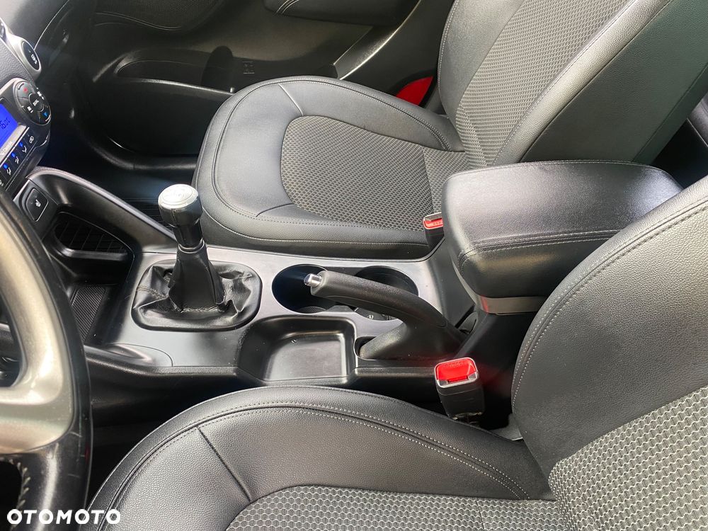 Hyundai ix35 2.0 Premium 2WD - 25