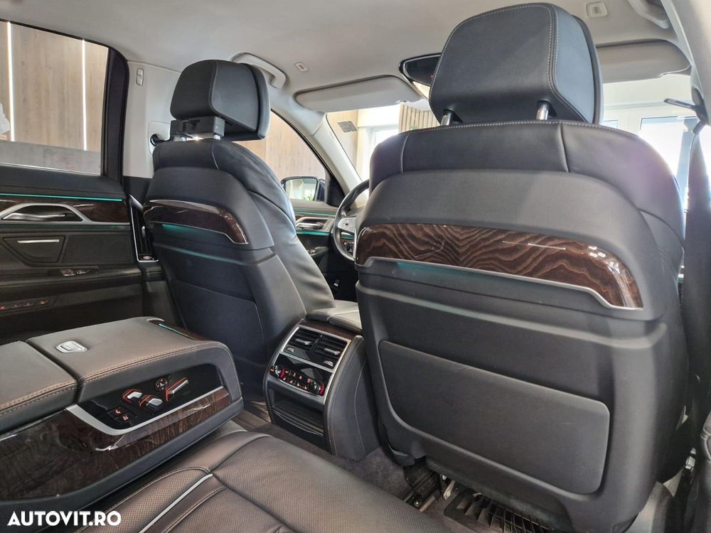 BMW Seria 7 730d xDrive - 9