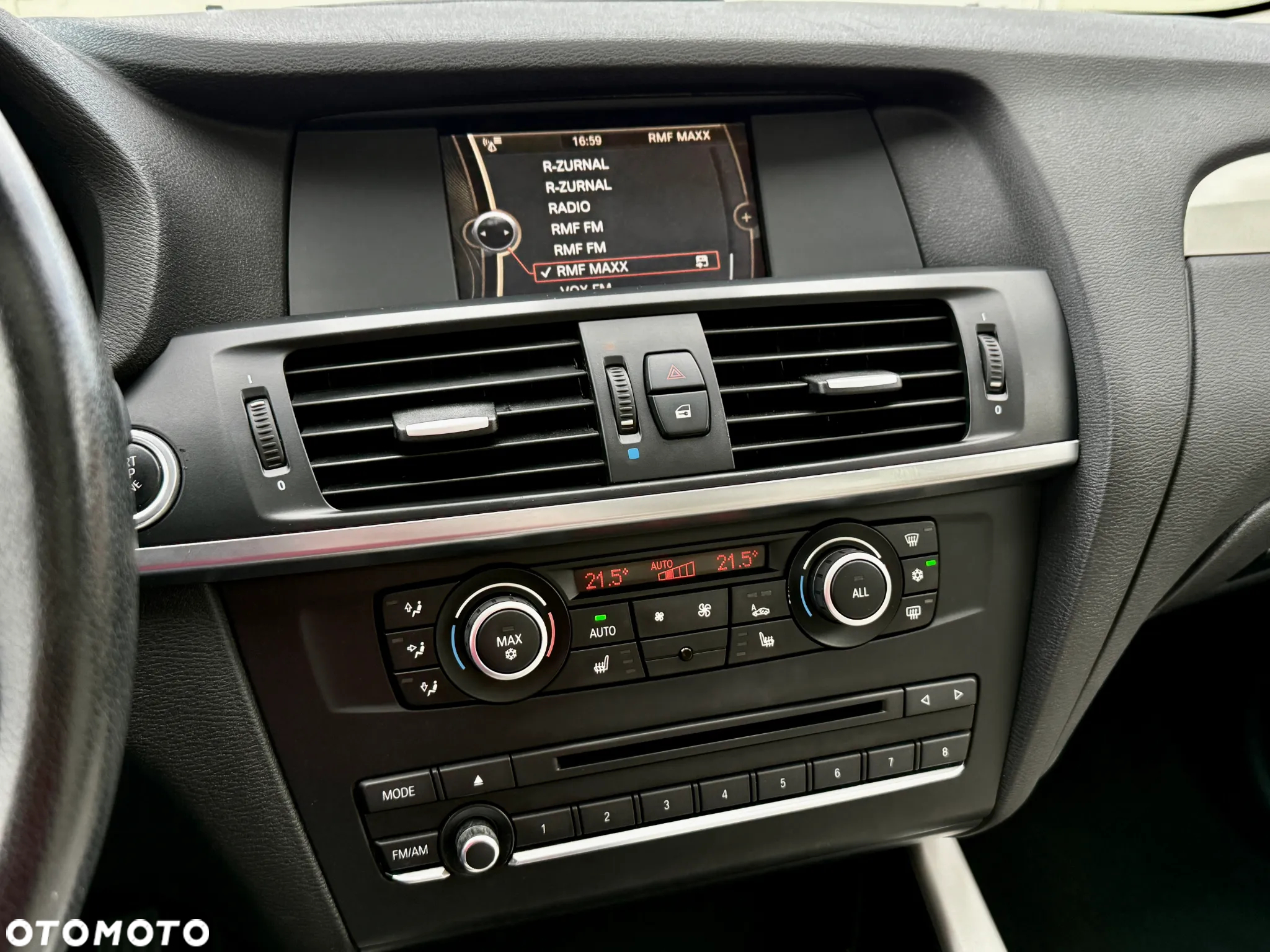 BMW X3 28i xDrive - 11