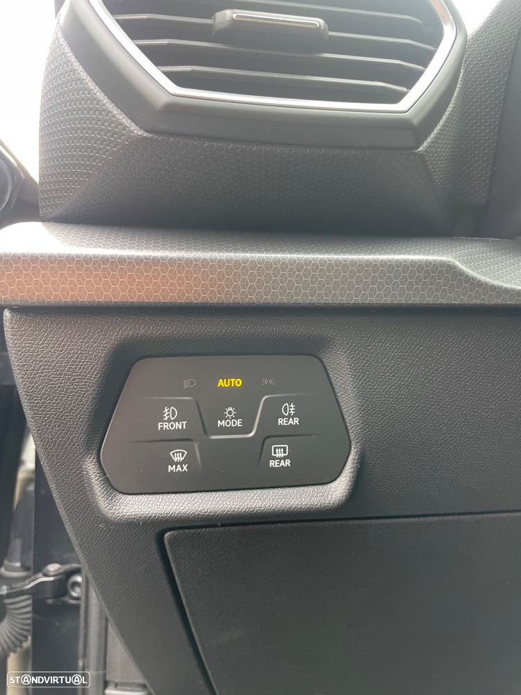 SEAT Leon ST 2.0 TDI Style - 11