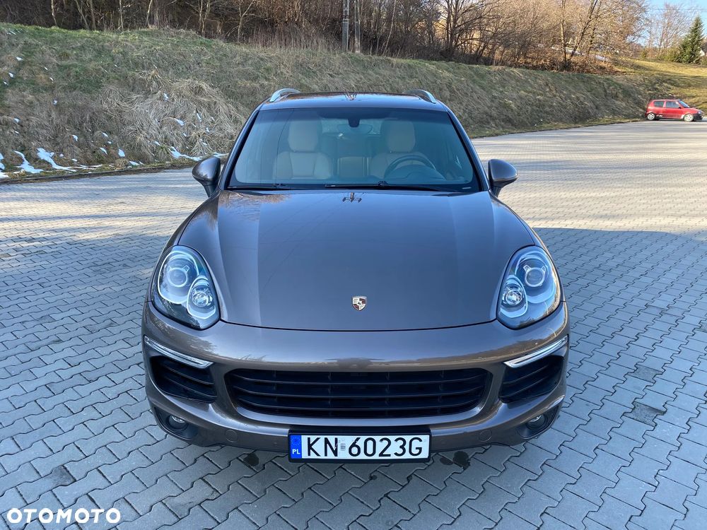 Porsche Cayenne ver-s-e--hybrid-platinum-edition - 16