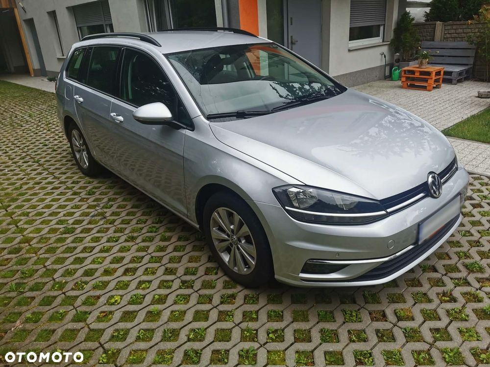 Volkswagen Golf 1.5 TSI BMT Evo Comfortline DSG - 2
