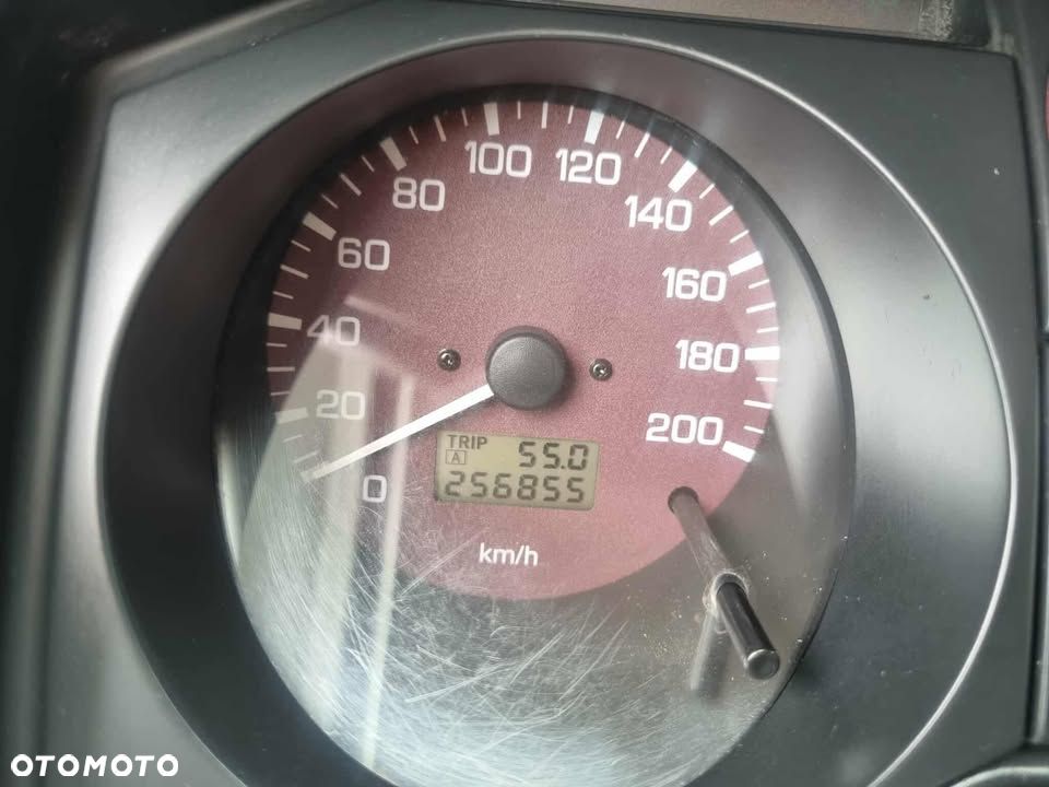 Mitsubishi Pajero - 14