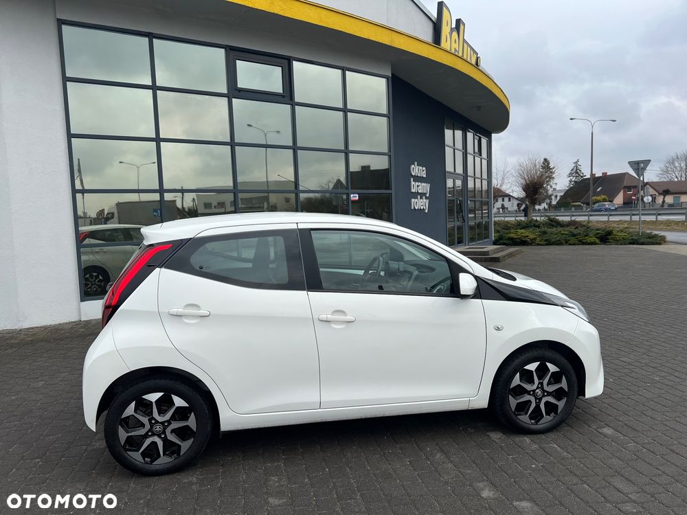 Toyota Aygo x-clusiv - 2