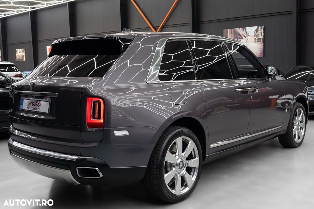 Rolls-Royce Cullinan Standard - 30
