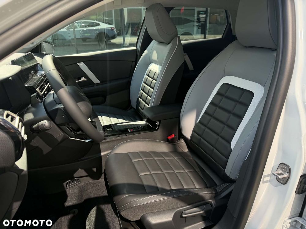 Citroën C4X 1.2 mHEV Max eDCT6 - 9