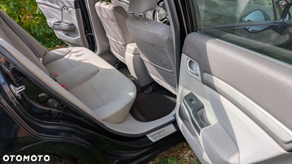 Honda Civic 1.8 Executive - 10