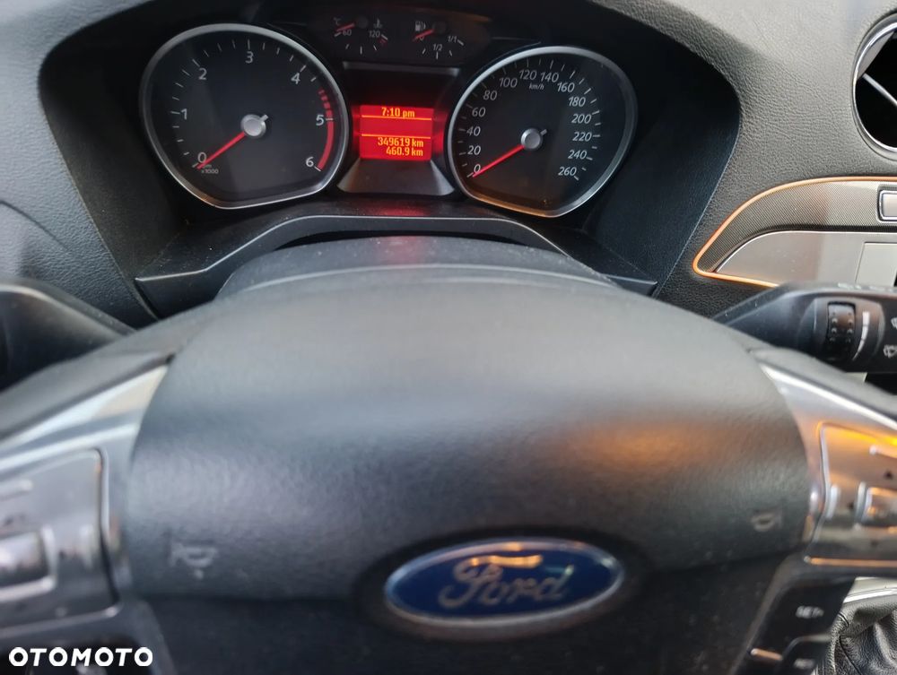 Ford Galaxy 1.8 TDCi Ambiente - 19