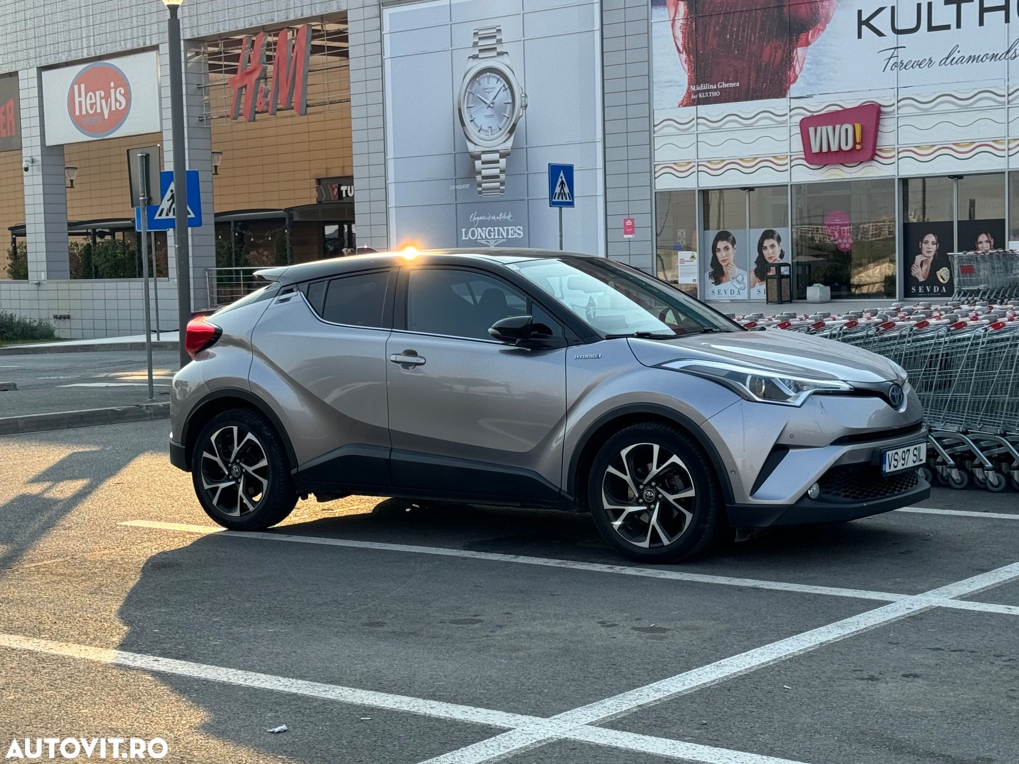 Toyota C-HR 1.8 HSD 122 CP 4x2 CVT Style - 1