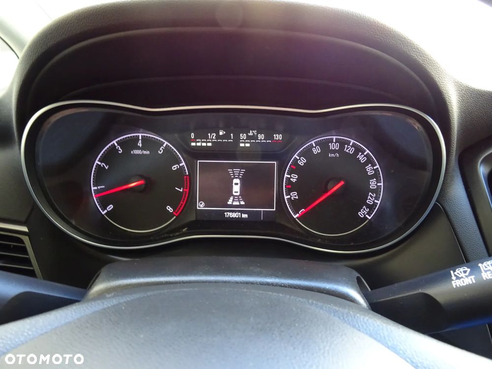 Opel Zafira Tourer 1.4 Turbo Business Innovation - 14