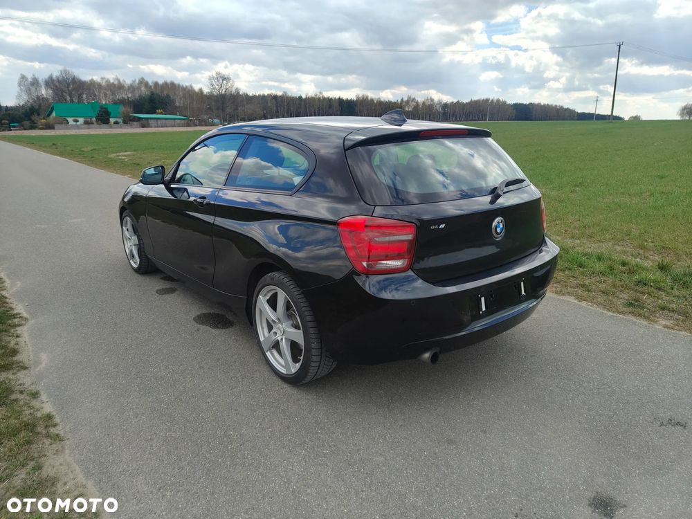 BMW Seria 1 118i - 4