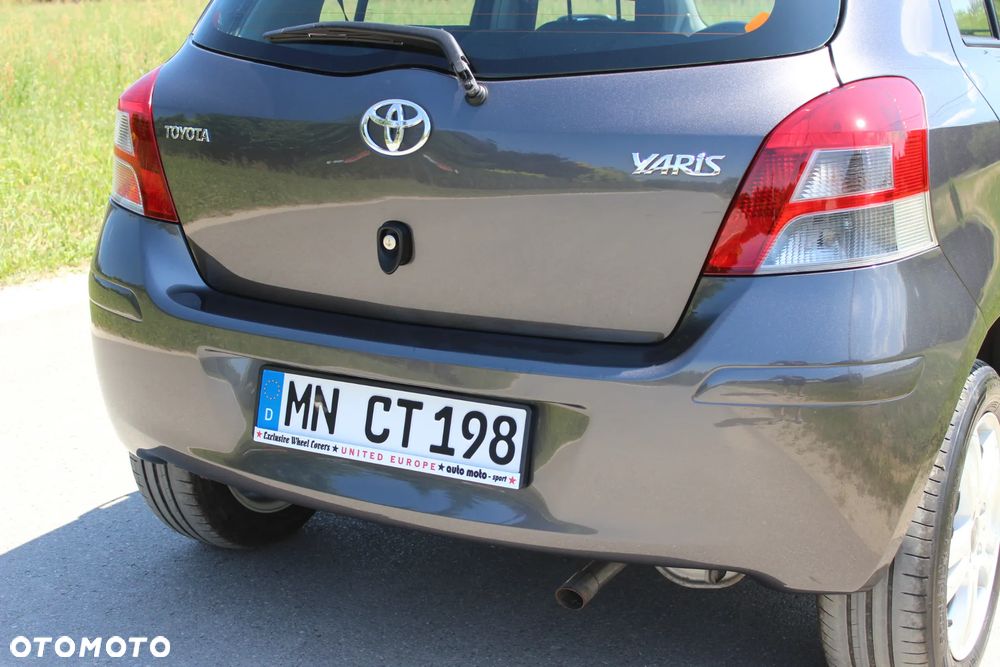 Toyota Yaris 1.33 VVT-i Executive - 16