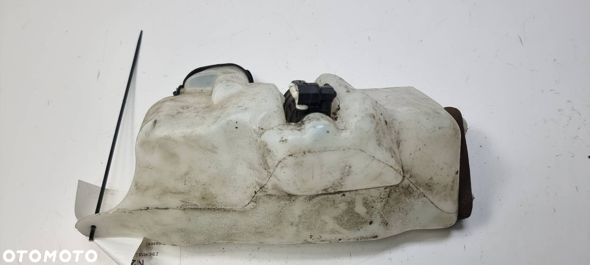 ZBIORNICZEK SPRYSKIWACZY RENAULT CLIO II NU7700847815 - 3