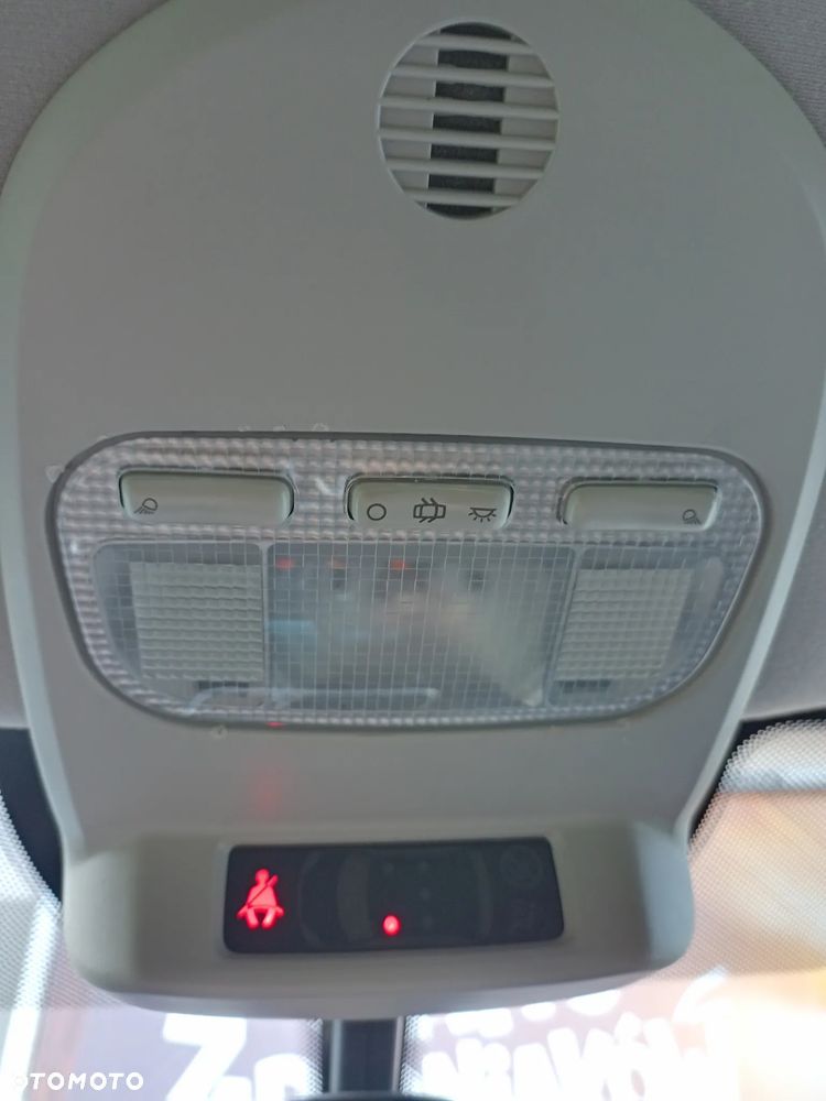 Peugeot 5008 1.6 Trendy - 31
