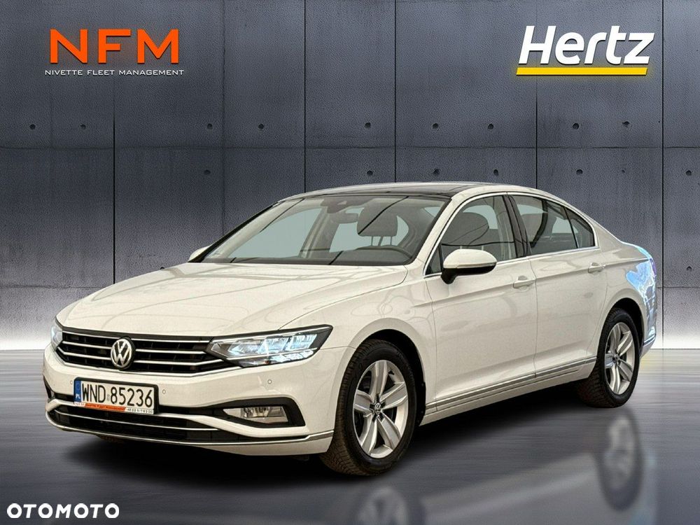 Volkswagen Passat - 1