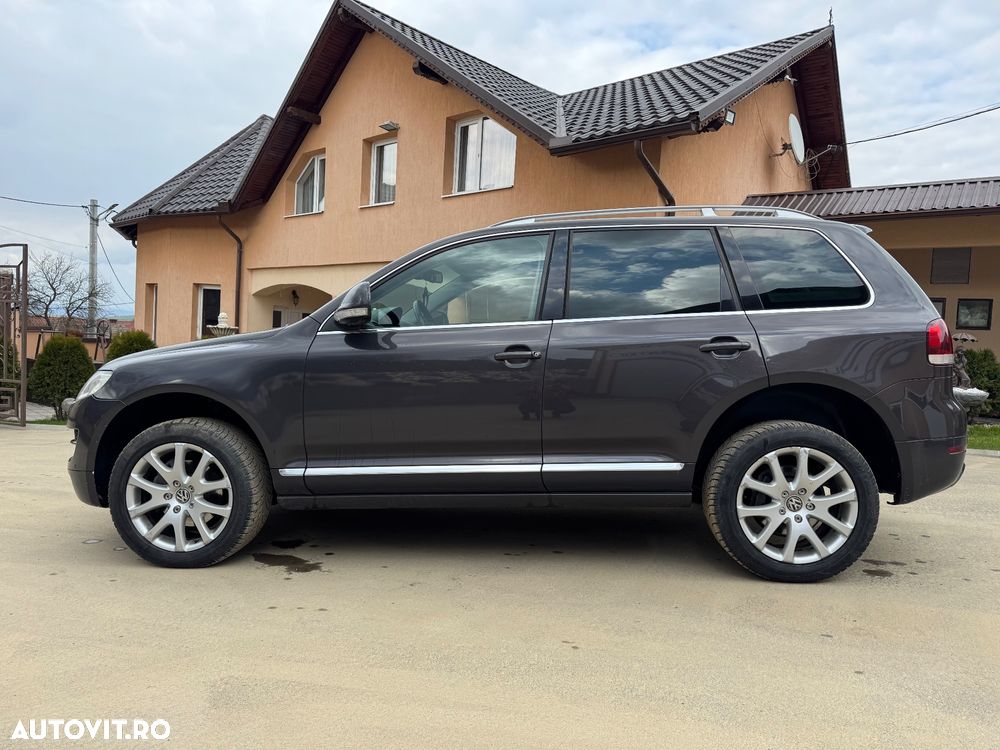 Volkswagen Touareg - 2