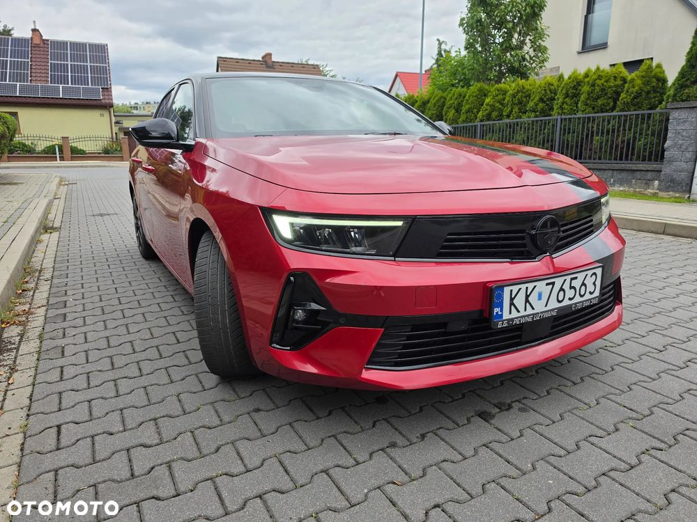 Opel Astra 1.2 T GS Line S&S - 4