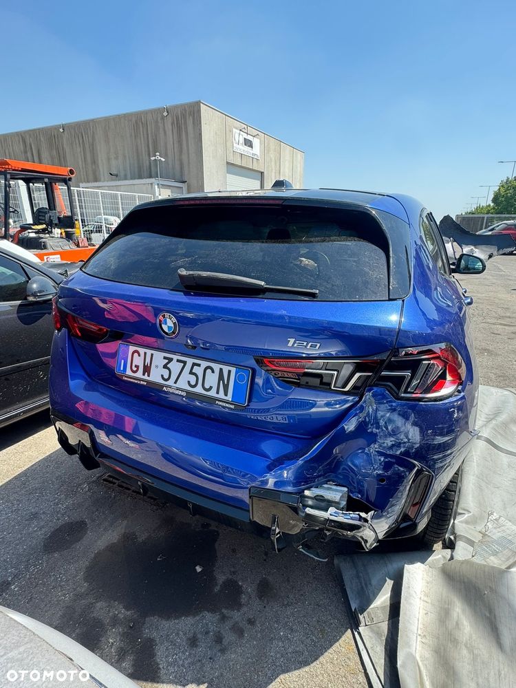 BMW Seria 1 120 mHEV - 7