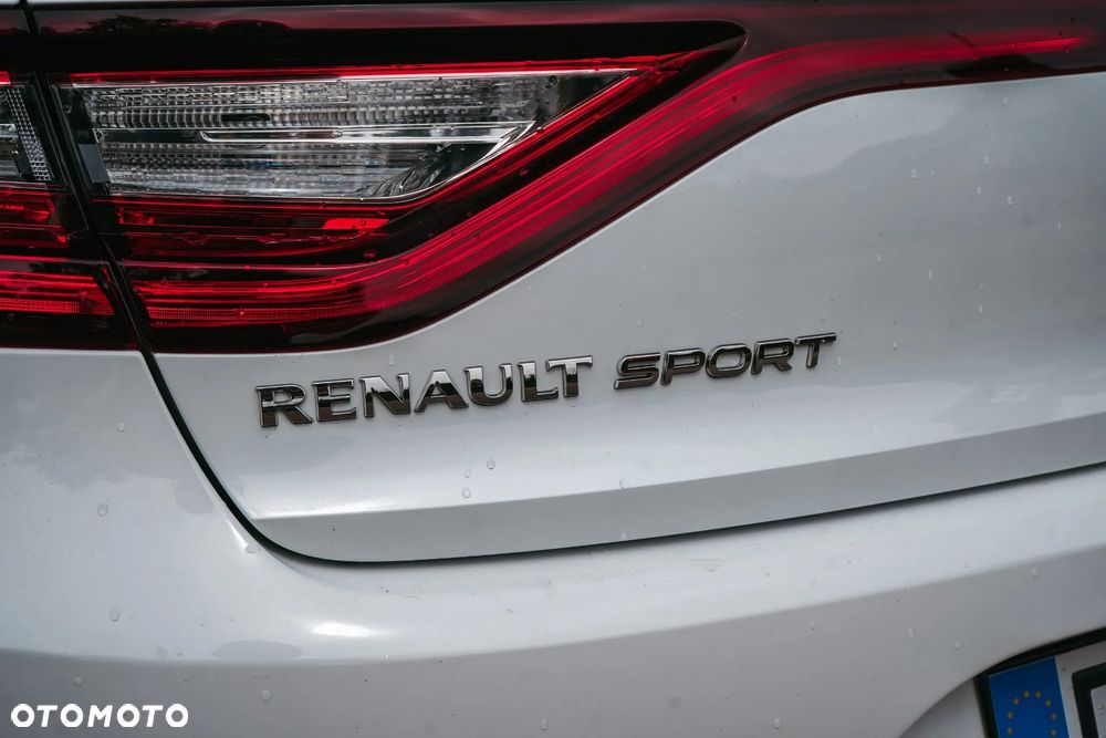 Renault Megane ENERGY TCe 205 EDC GT - 17