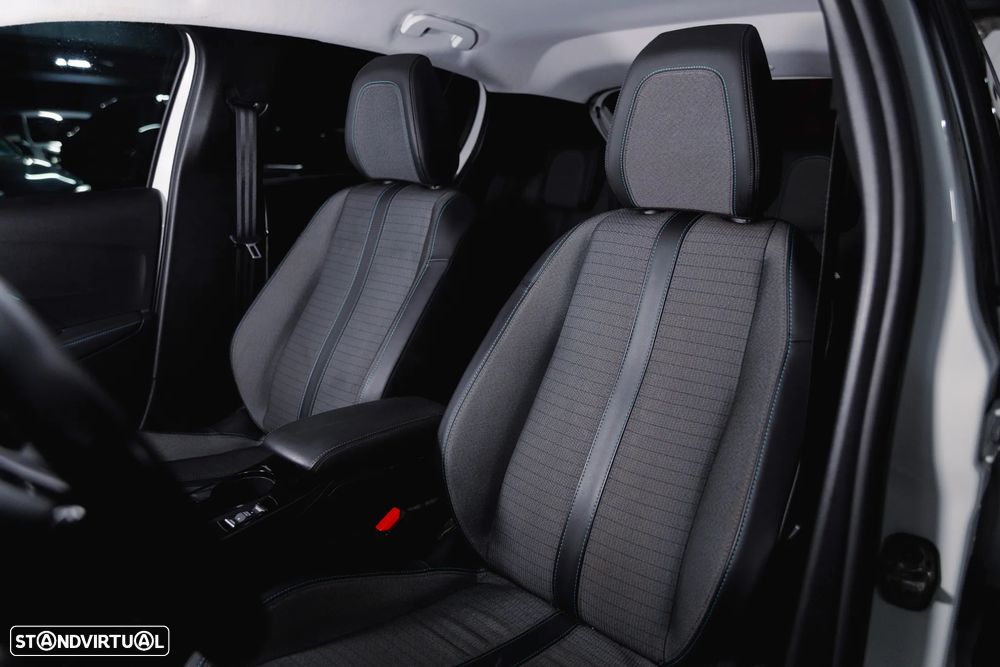 Peugeot e-208 Allure Pack - 11