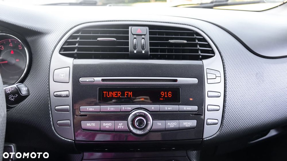 Fiat Bravo 1.4 16V Estiva Plus - 17