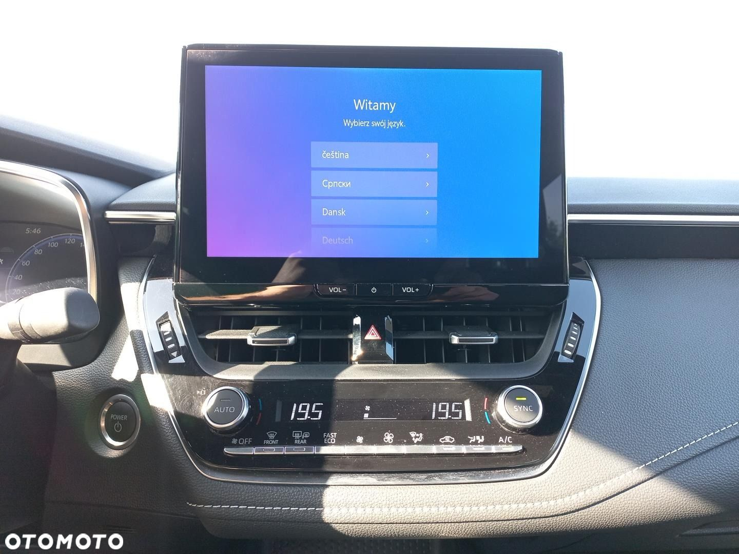 Toyota Corolla - 17