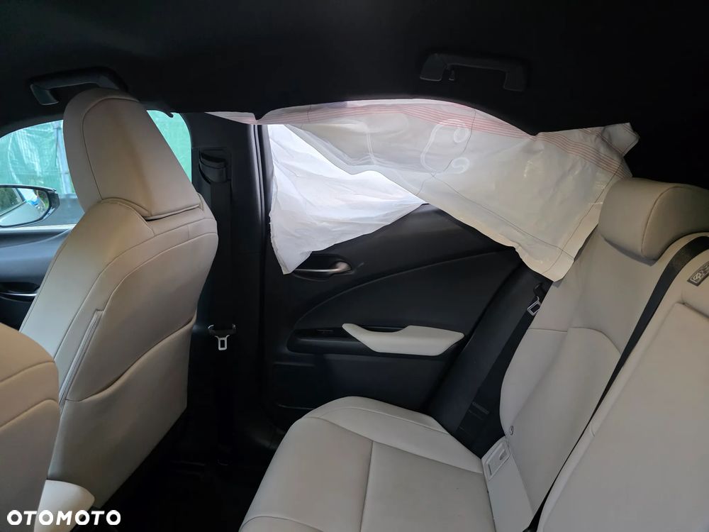 Lexus UX 250h GPF F Impression 2WD - 13