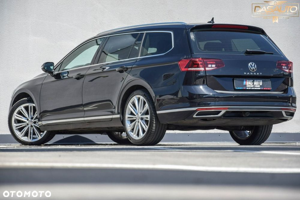 Volkswagen Passat - 16