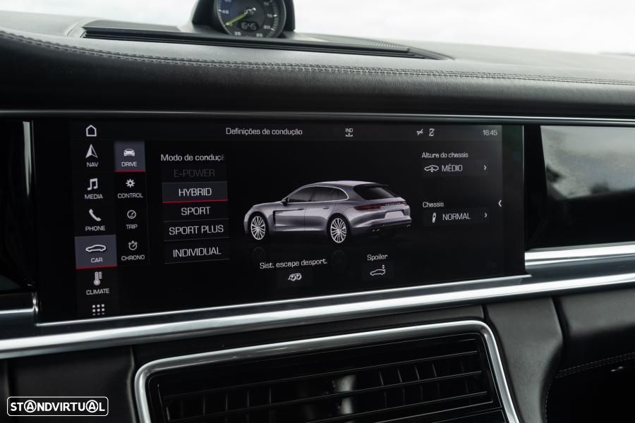 Porsche Panamera Sport Turismo 4 E-Hybrid - 39