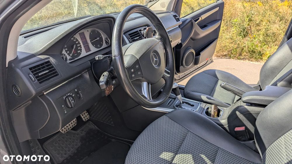 Mercedes-Benz Klasa B 200 CDI DPF Autotronic - 16