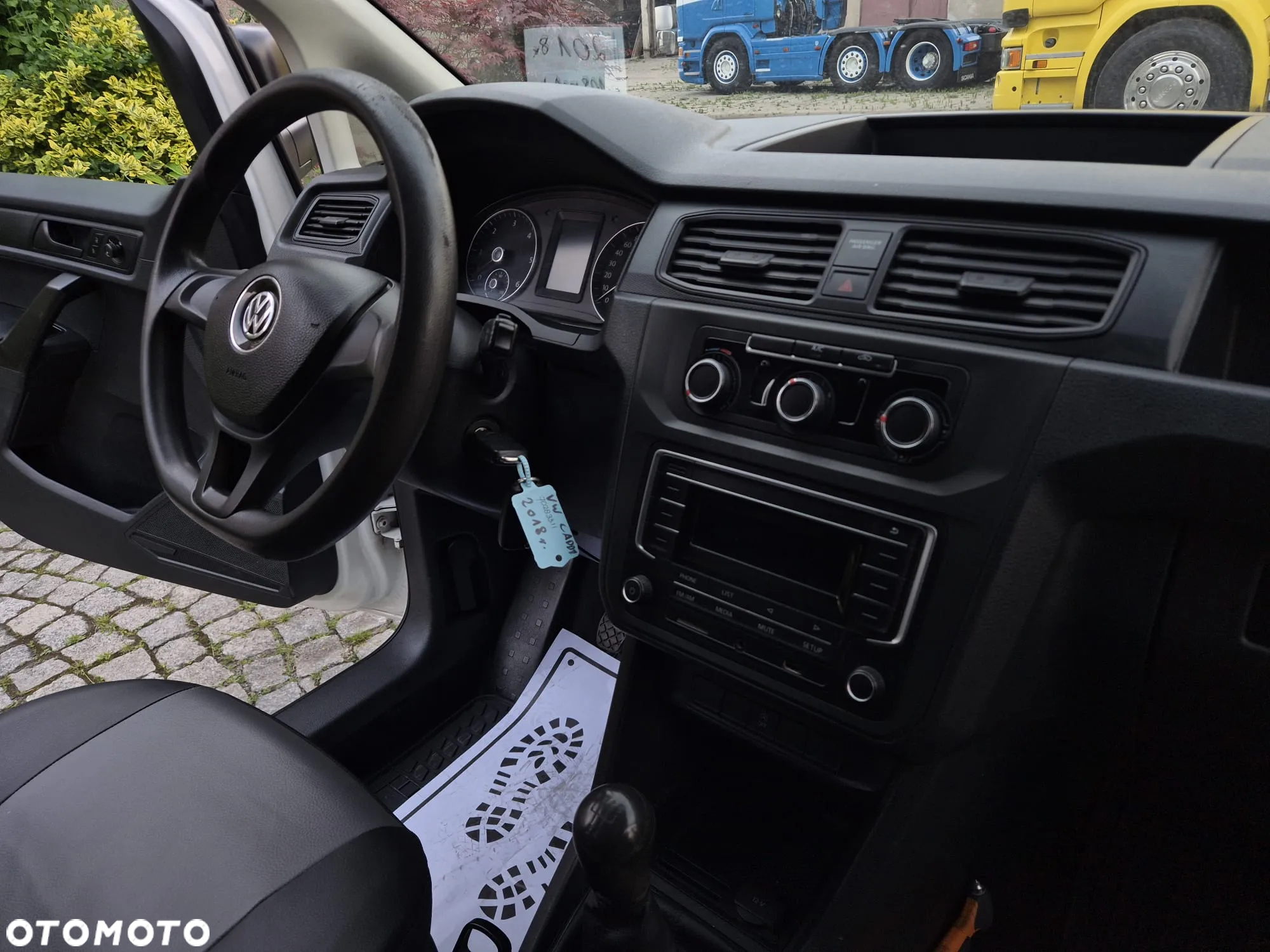 Volkswagen Caddy Maxi - 15