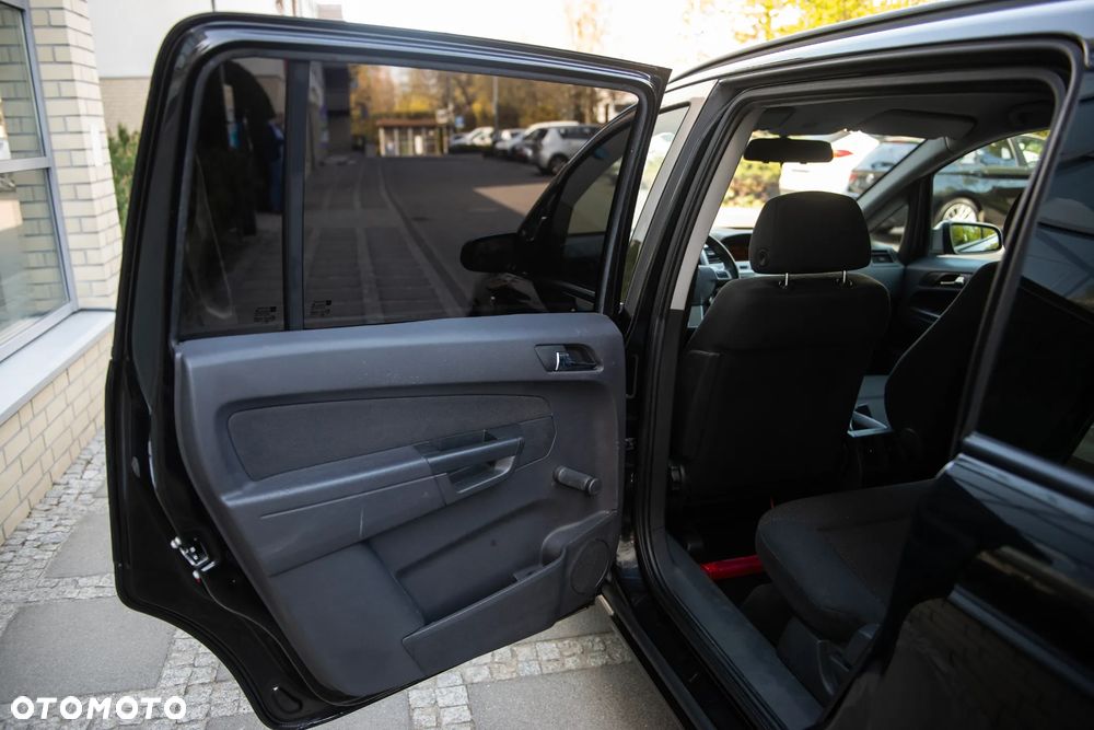 Opel Zafira 1.6 ECOFLEX Family Plus - 20